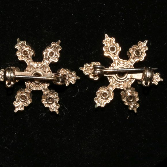 SNOWFLAKE Pair of Brooch Pins Clear Rhinestone - Picture 2 of 7